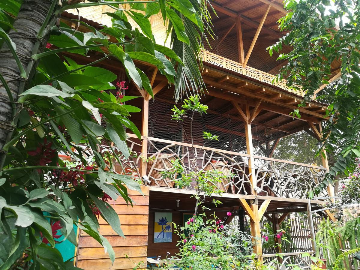 Wasimita Hotel Crucita Bagian luar foto